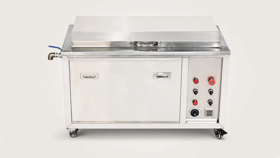 Industrial ultrasonic cleaner